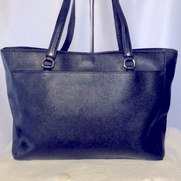 COACH Addison black shoulder tote # 91150. Cross grain leather. 3 compartments. - Picture 10 of 16